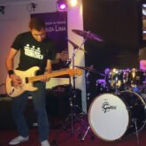 Melhores cursos de guitarra online. Guitarra Intensiva por Rodrigo Ferrarezi.